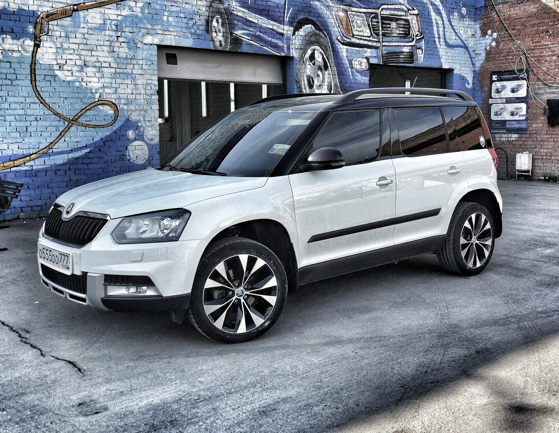 Тюнинг шкода йети. Skoda Yeti. Skoda Yeti r20. Шкода Йети 2015 1.8. Skoda Yeti к20.