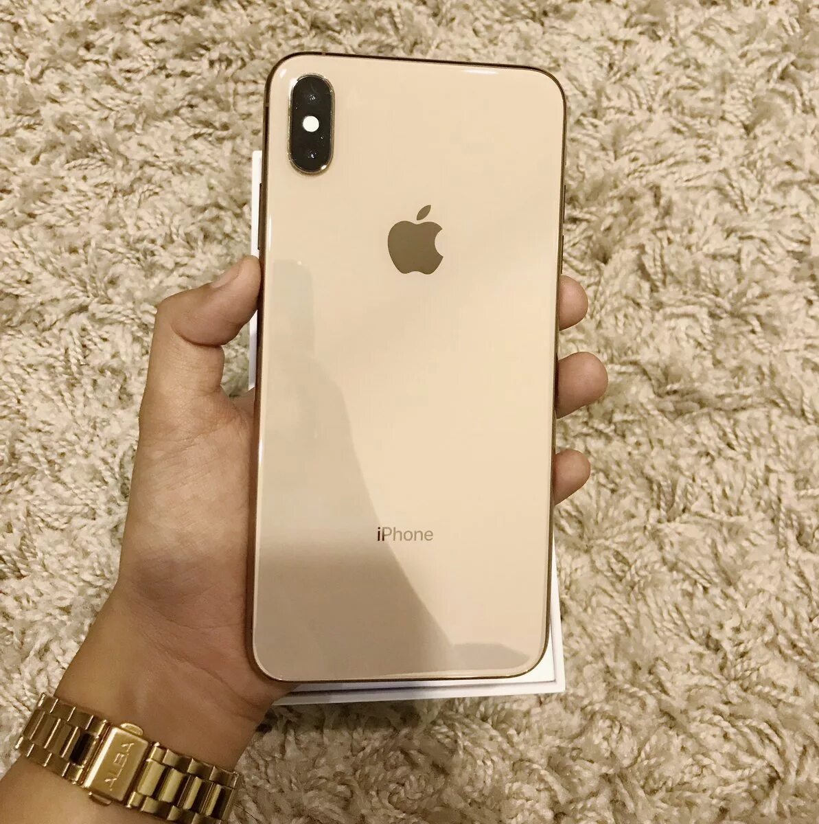 Айфон 10 max 256 гб цена. Iphone XS Max 256gb Gold. Iphone XS Max 512 Gold. Айфон XS Max 256 золотой. Айфон XS Max золотой 256 GB.