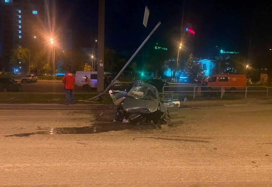 Авария на ново садовой. Авария в Самаре за последние сутки. Авария в Самаре на Мехзаводе.