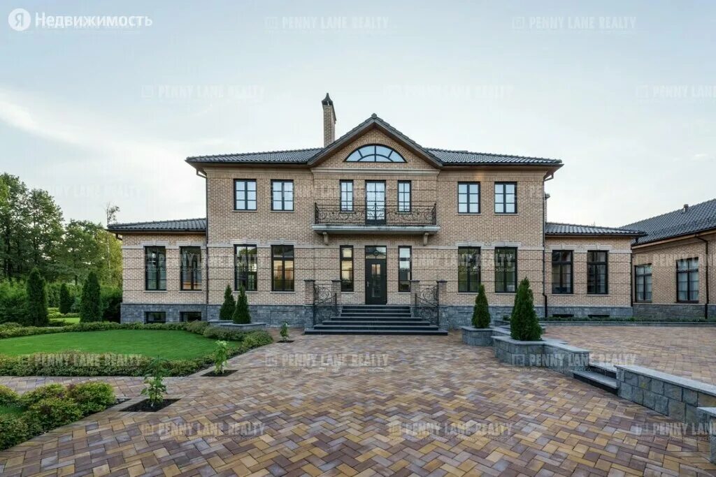 1500 квадратных. 1500 квадратных метров. 1500 кв м. Помещение 1500 квадратных метров. Миллениум парк истра.