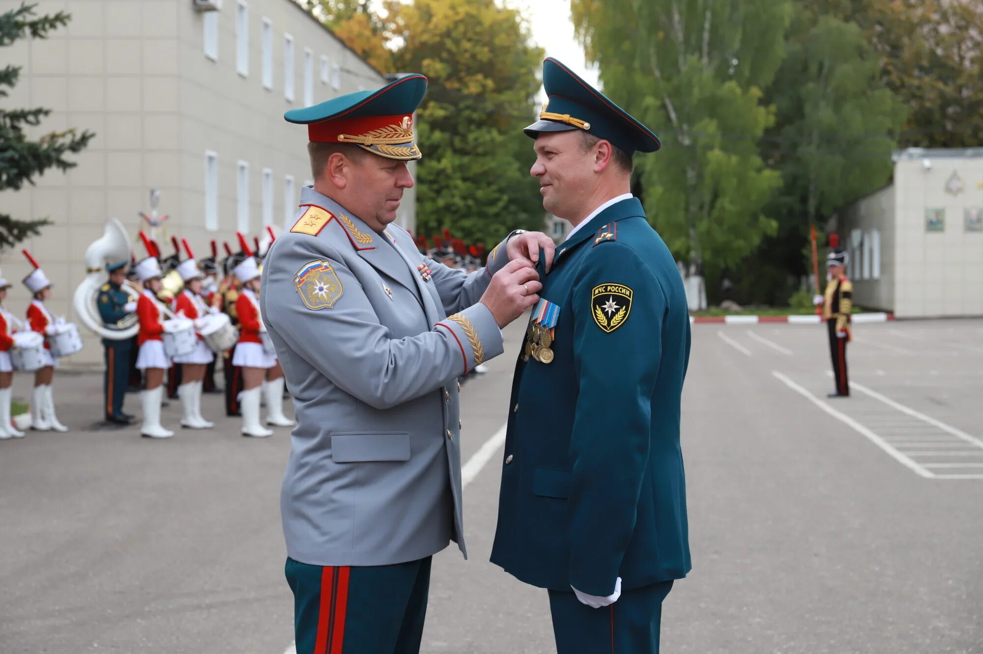 Сайт ивановской пожарно спасательной. Ивановская пожарно-спасательная Академия. Ивановская пожарно-спасательная Академия выпуск. Аллея славы Ивановская пожарно-спасательная Академия ГПС МЧС России. Ивановская пожарно-спасательная Академия ГПС МЧС России СОП.