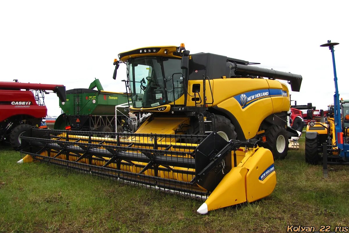 Сх 80. Комбайн New Holland CX 8.80. New Holland СХ8.80. New Holland CX8.70. Комбайн New Holland CX 880.