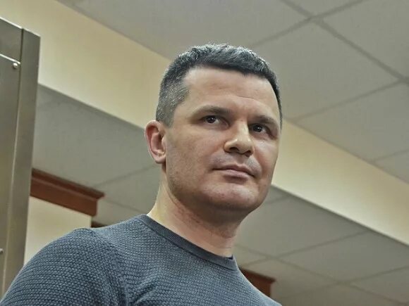 Дмитрий каменщик фото Дмитрий Каменщик отправлен под домашний арест до 18 апреля