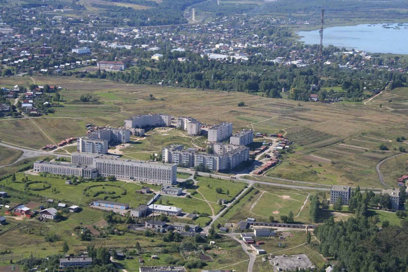 Монастырь в галиче костромской области. Галич население. Современный галич костромская область. Галич население. Галич костромская область.