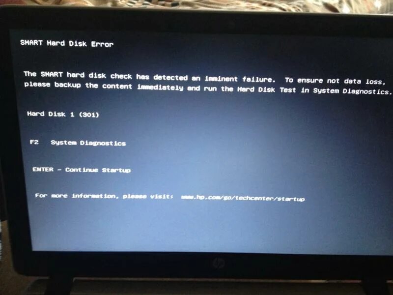 Компьютер после перезагрузки. Перезагрузка ноутбука. Ноутбук перезагружается. Смарт Хард диск Эррор. Комп заглючил.