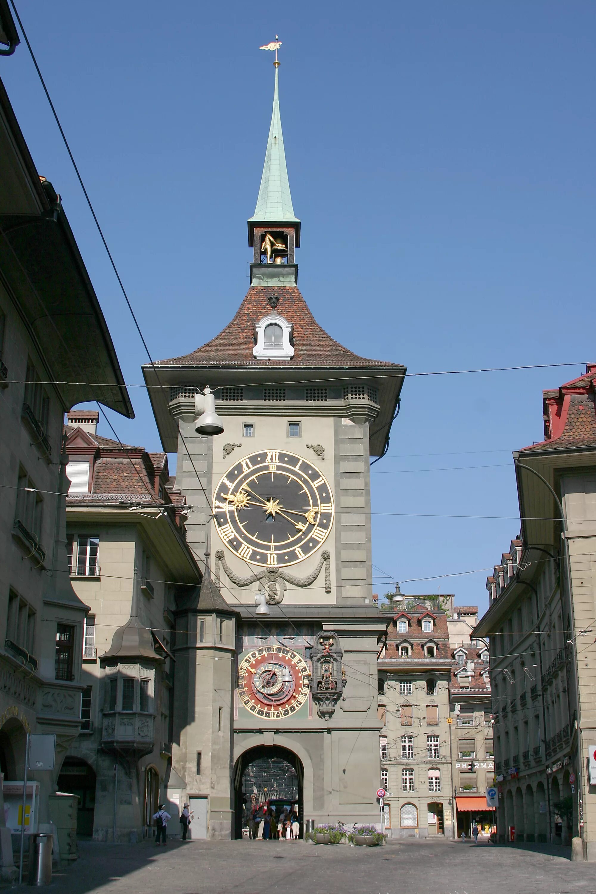 Где город часовой. Часовая башня в Берне Швейцария. Башня Цитглогге в Берне. Часовая башня Цитглогге. Цитглогге Берн Швейцария.