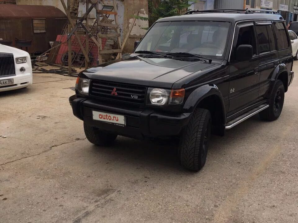 Pajero черный. Mitsubishi Pajero 2 черный. Mitsubishi Pajero 2 1994. Митсубиси Паджеро 1994. Mitsubishi Pajero II 1997.