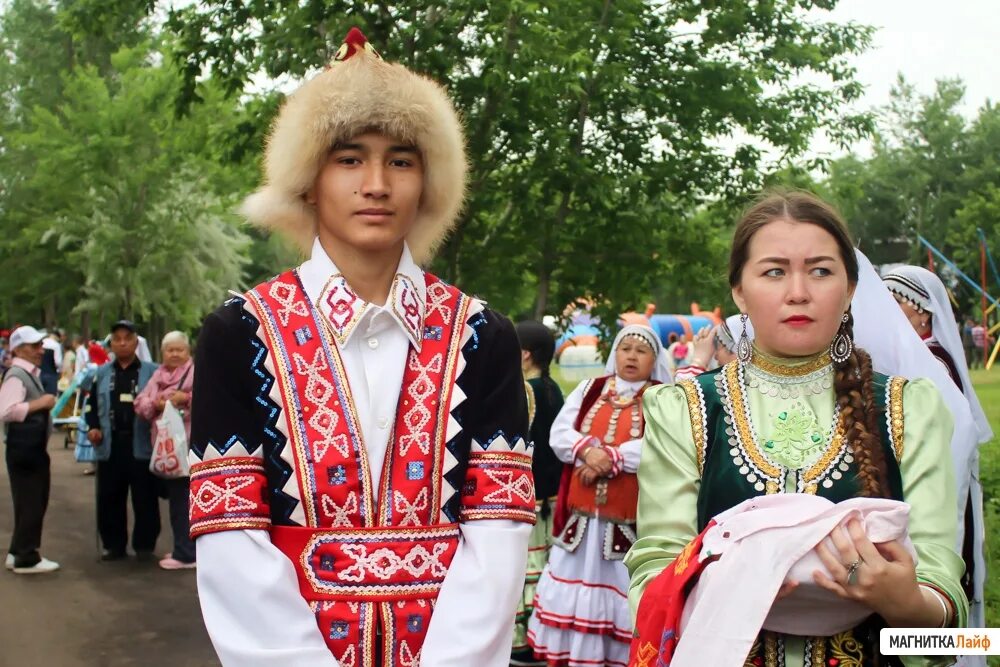 Якут монгол киргиз. Казахи и японцы похожи. Башкиры азиаты или нет. Внешность национальностей. Настоящие казахи.