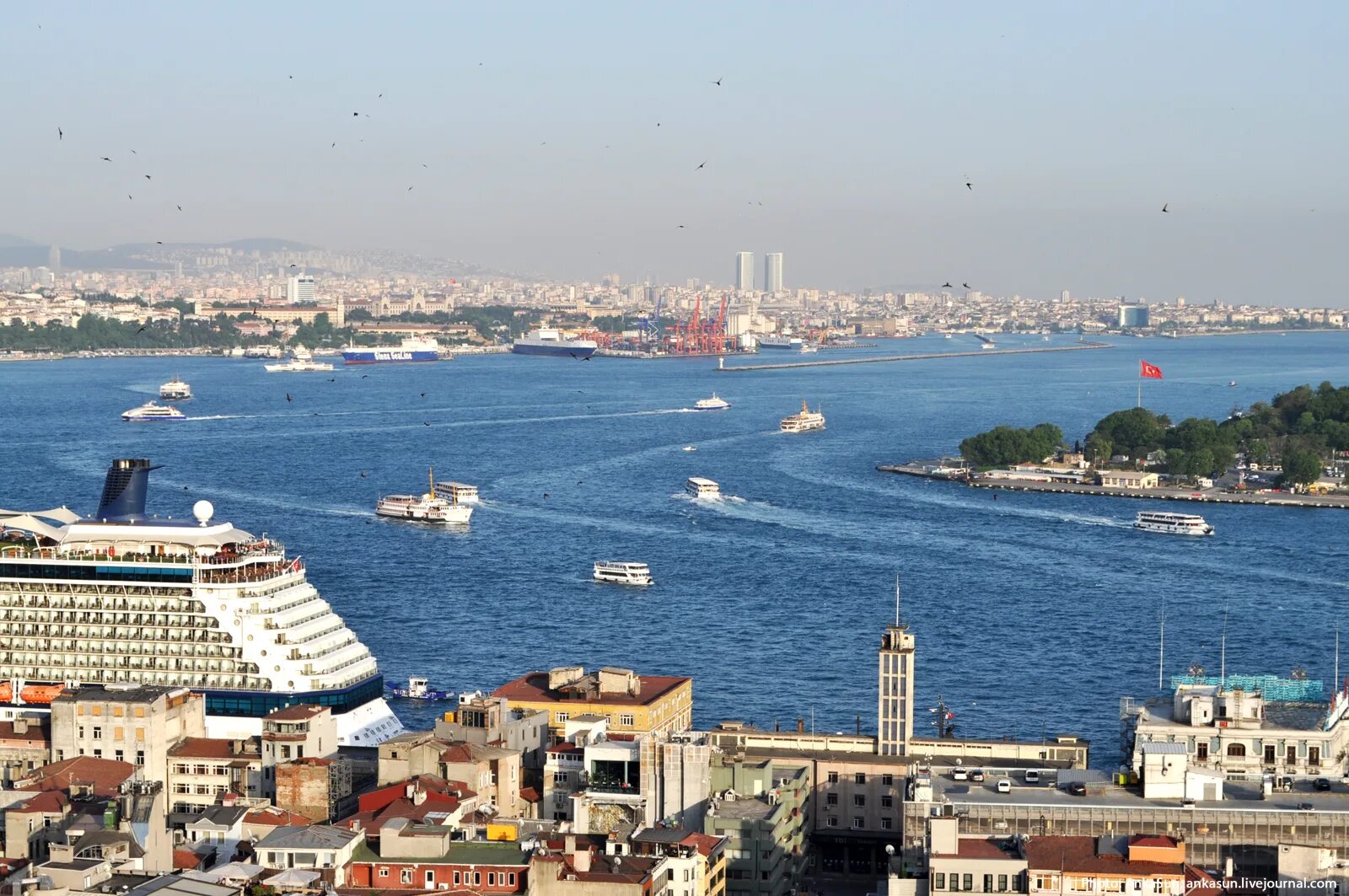Мраморное море, босфор, золотой рог. Золотой рог стамбул. Стамбул босфор золотой рог. Бухта золотой рог стамбул. Бухта золотой рог турция.