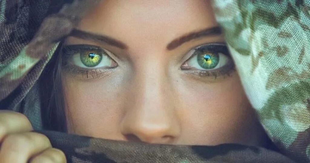 Необычайные глаза. Необычные глаза. Красивые глаза. Женские зеленые глаза. Необычные зеленые глаза.