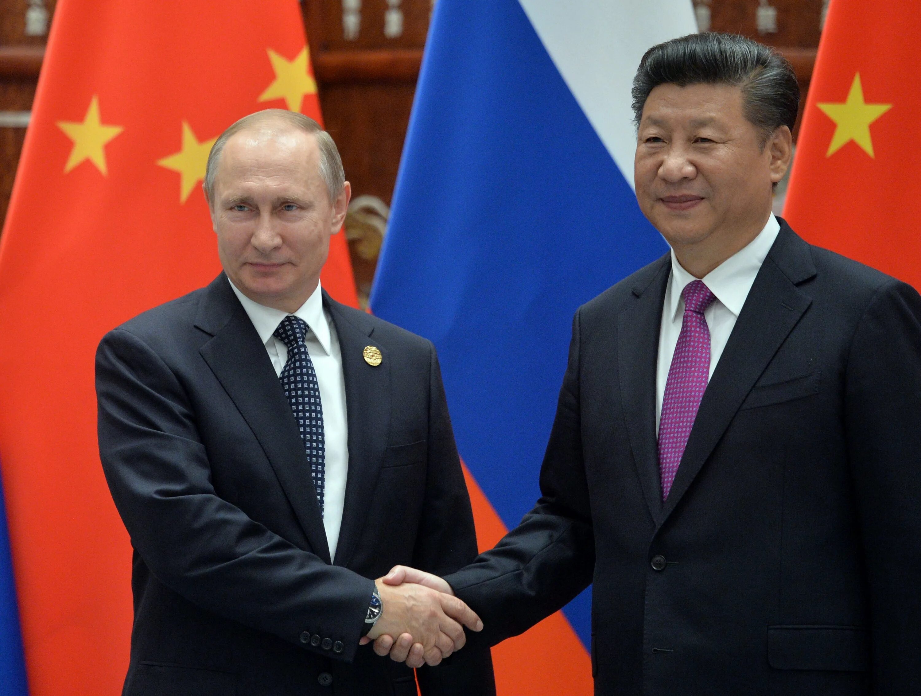 Кнр в каком году. Мид кнр ван вэньбинь. владимир путин и си цзиньпин. путин си цзиньпин мороженое. путин и си цзиньпин.