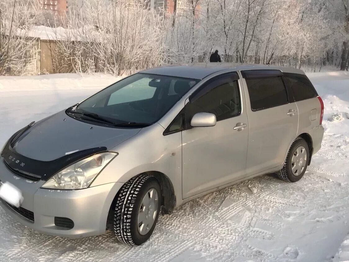 Куплю тойота б у красноярск. Toyota Wish 2004. Тойота Виш 2004. Тойота Виш 2004 года. Toyota Wish 2004 года.