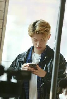 Телефон stray kids