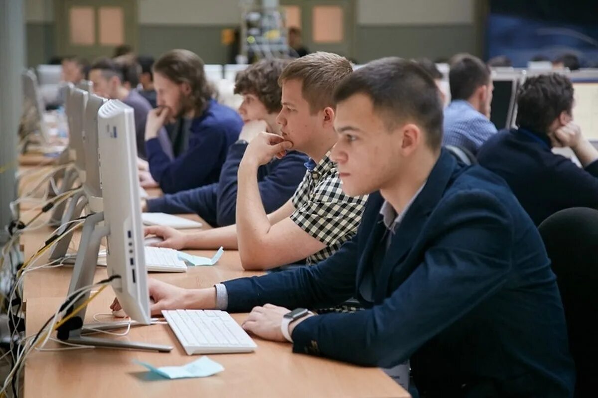Социально-трудовая адаптация. Начальная профессиональная подготовка в школе. Среднее профессиональное образование это. Среднее проф образование. Предпрофессиональная подготовка.