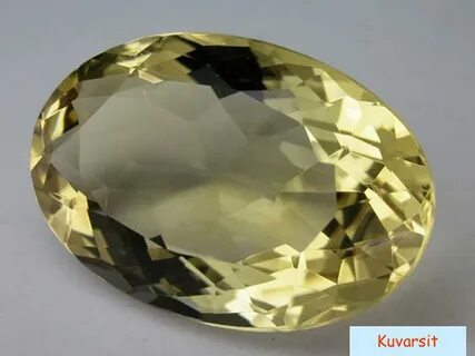 Камень прозрачного цвета