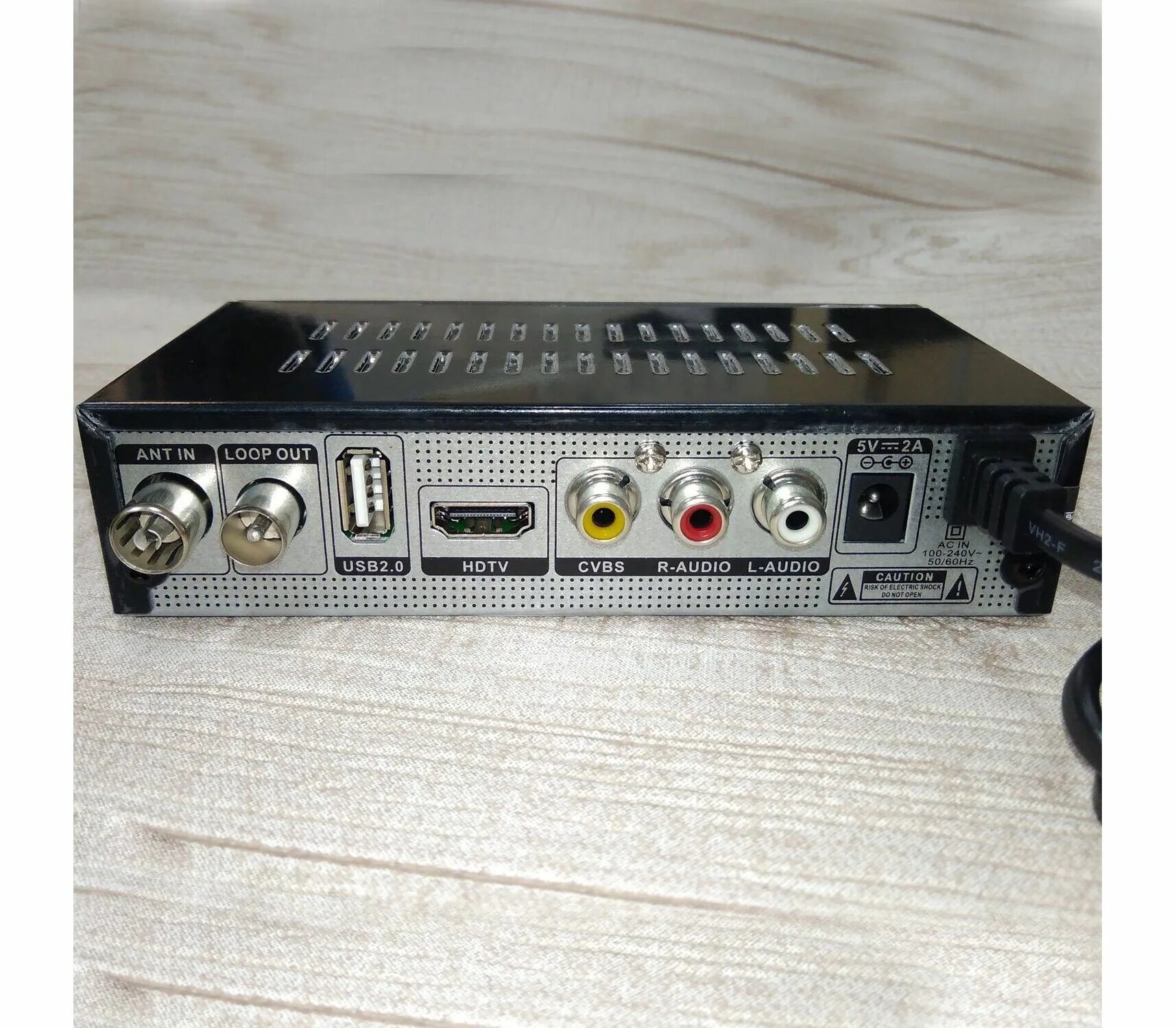 Divisat unit gx. Ресивер divisat dvs 3102. dvb-t2+c hobbit. hobbit iron gx. divisat dvs-hobbit unit gx.
