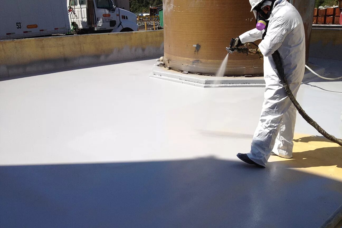 окрасочная гидроизоляция. инструменты для нанесения оклеечной гидроизоляции. полимерная гидроизоляция жидкая кровля блокада. устройства мастичной кровл. технология нанесения гидроизоляции.