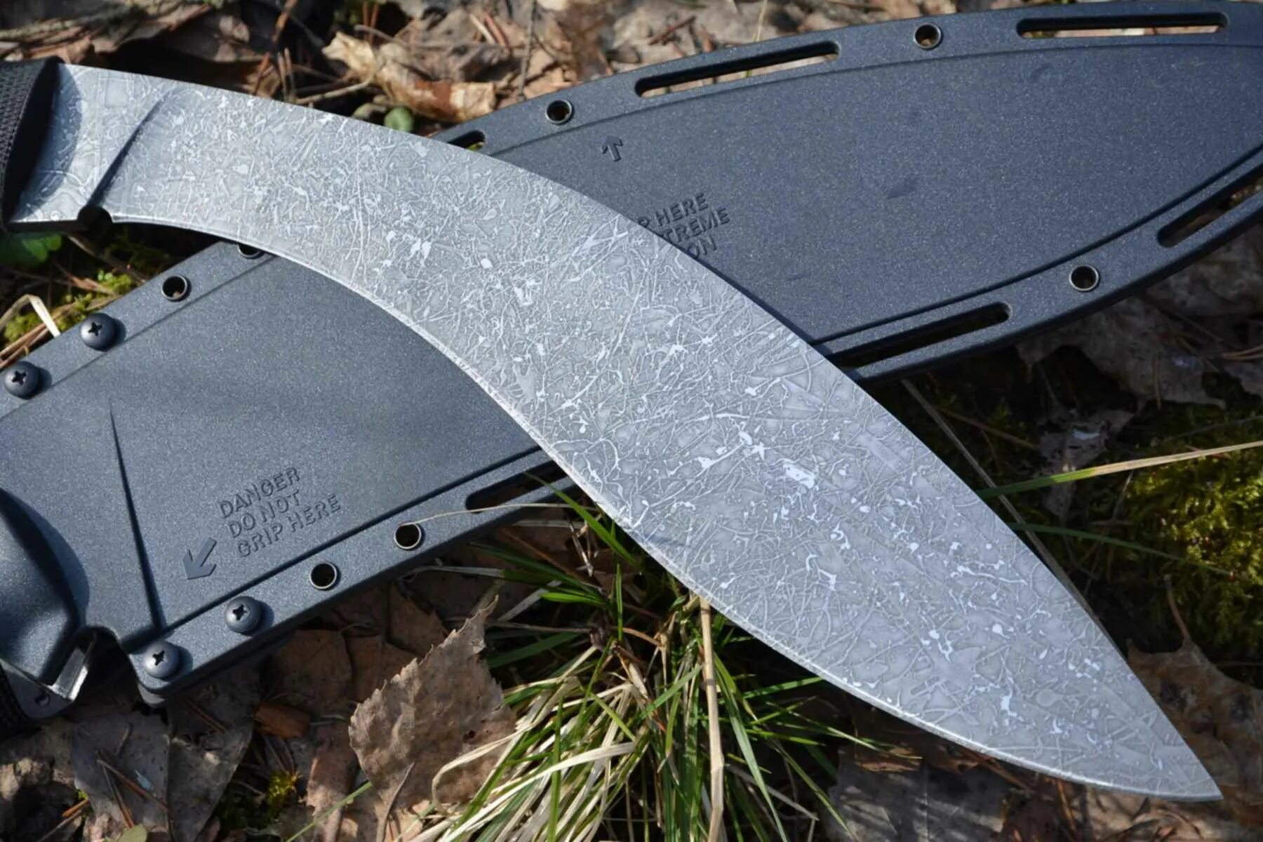 Cold steel gurkha kukri