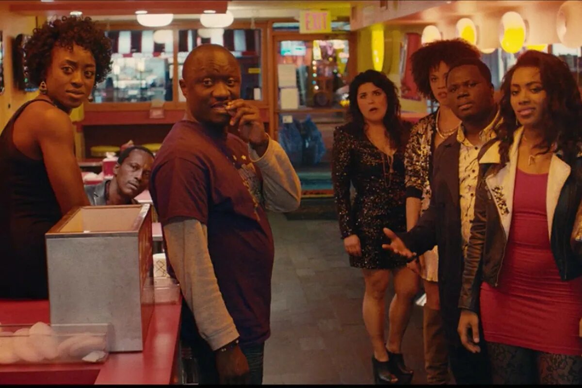 Beach house space song. Pay no mind beach house. Master of none netflix. Фильм с необычной графикой. День благодарения фильм 2015.