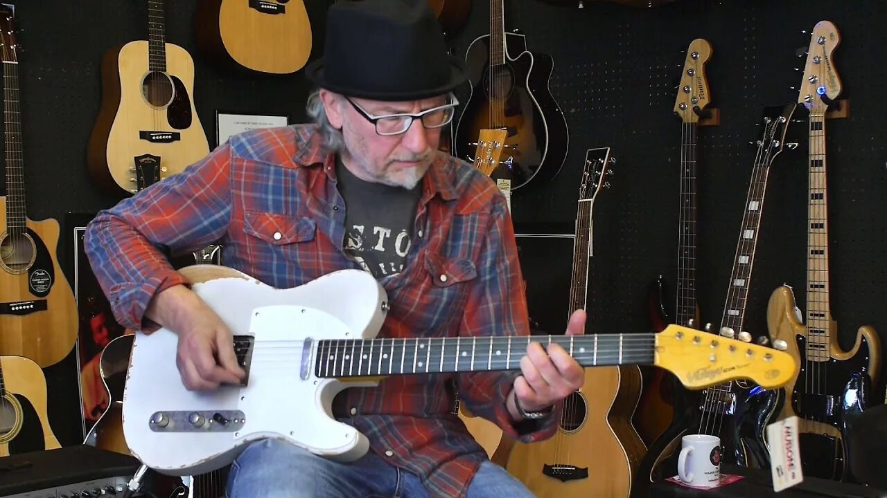 Bad bob. Bad brother saga 3д. 1. Bad bob. Hammerstein 2000 ad.