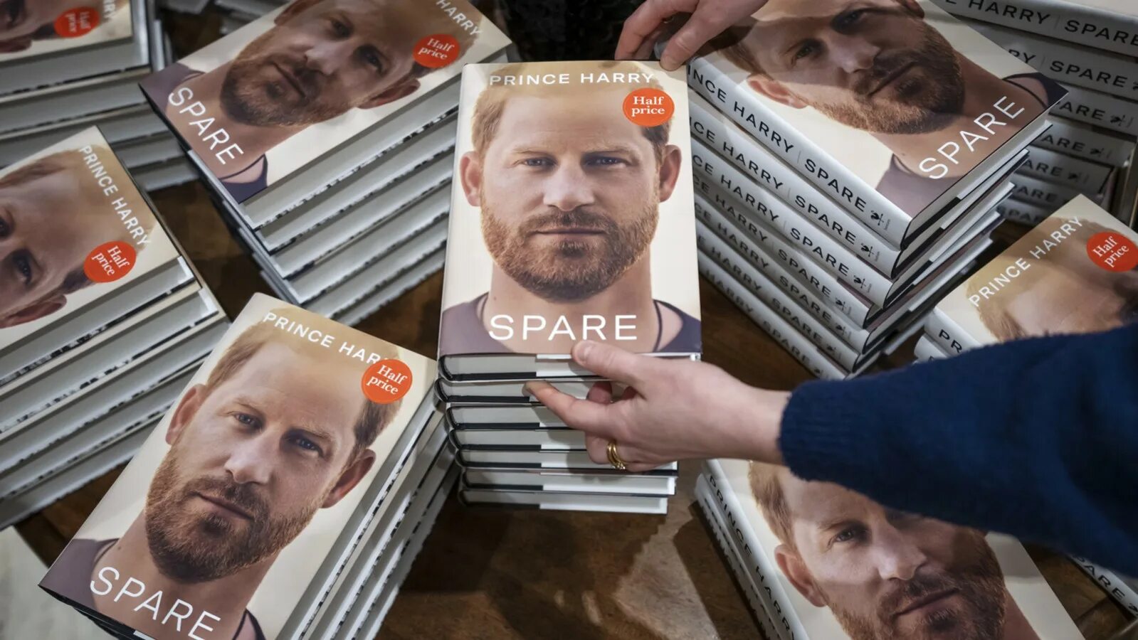 Мемуары принца гарри. Книга принца гарри запасной. Принц гарри запасной. Мемуары принца. Книга принца гарри запасной.