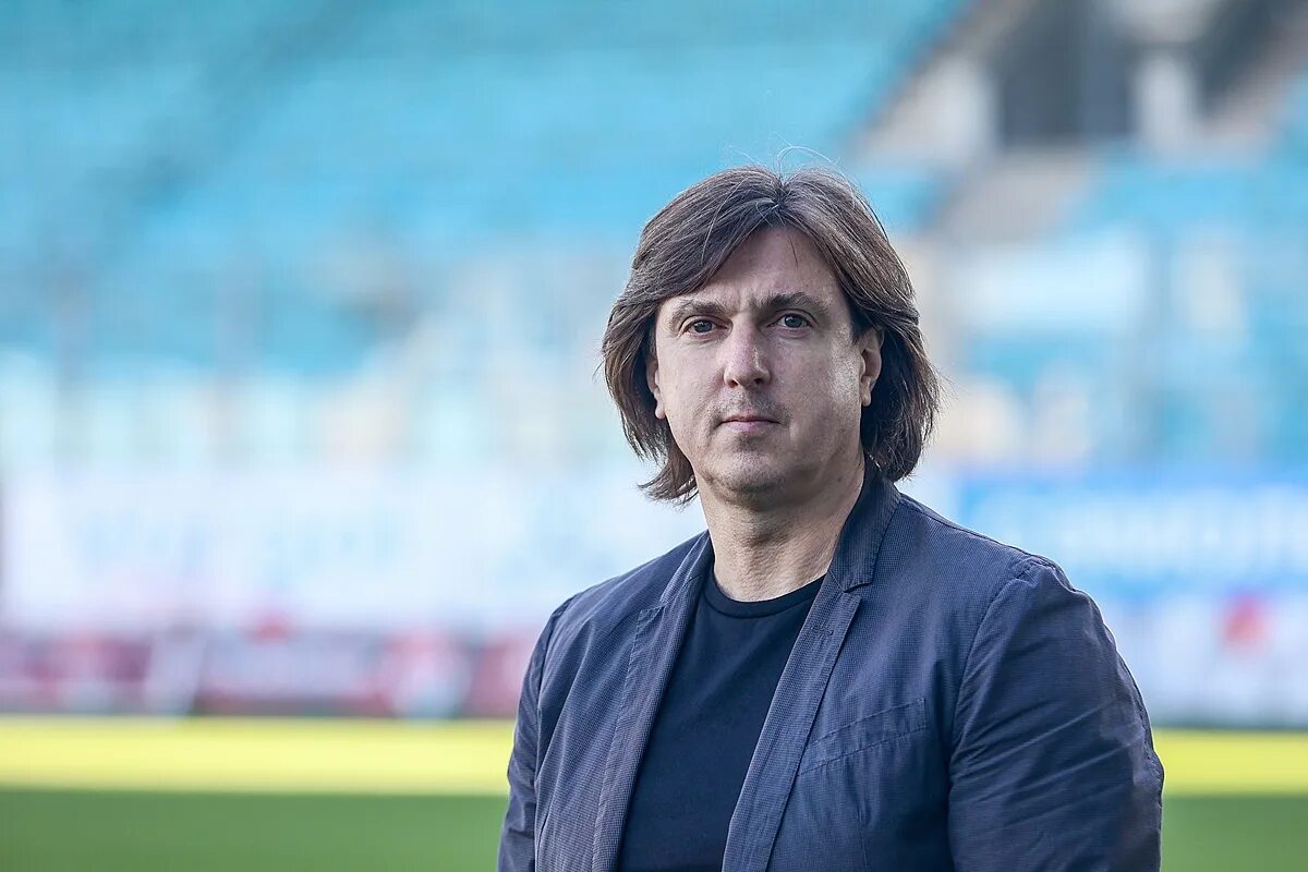 Генеральный директор фк. Леонченко владимир валерьевич. Генеральный директор фк. Хашиг владимир леонидович. Ременяко денис владимирович.