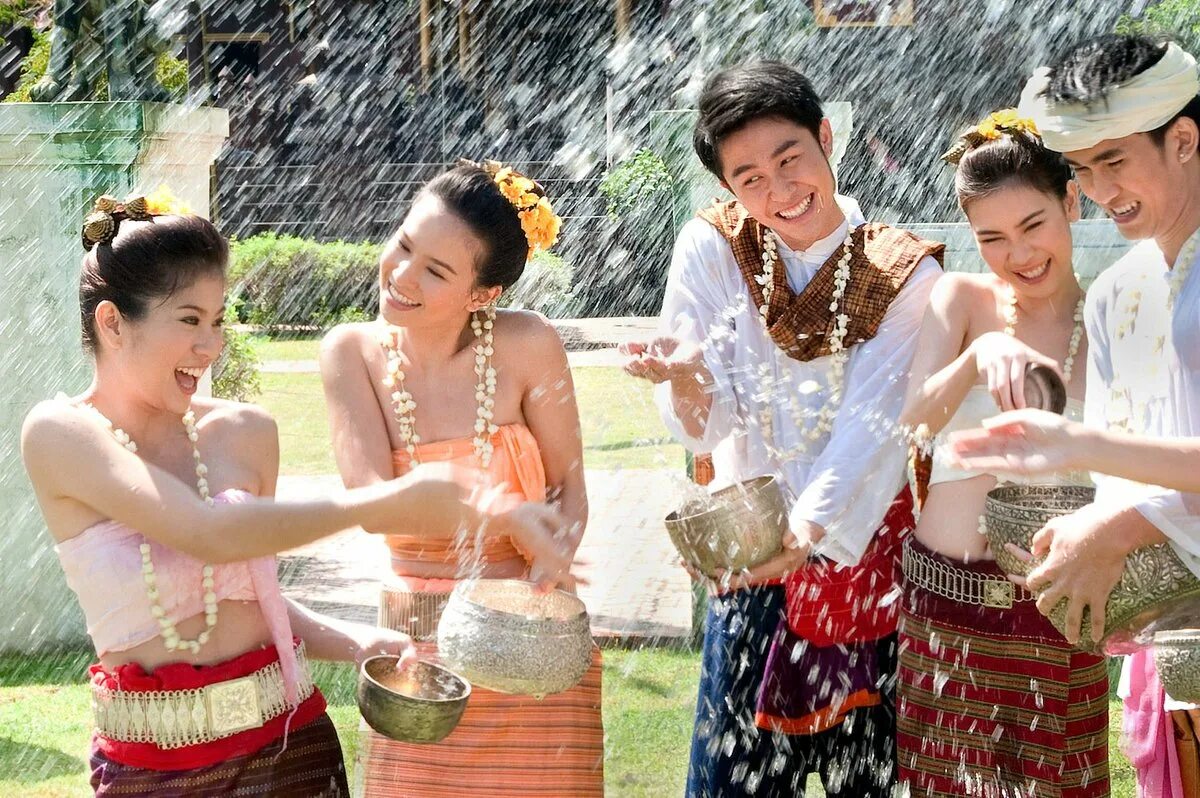 Songkran (Сонгкран) в Таиланде. Тайский новый год Сонгкран. Songkran Chiang mai. Новый год в Таиланде традиции.