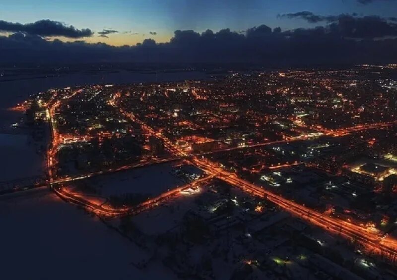 Работа в ночь архангельск. Ночной архангельск с высоты. ночной архангельск с высоты птичьего полета. архангельск ночью с высоты. ночной архангельск фото.