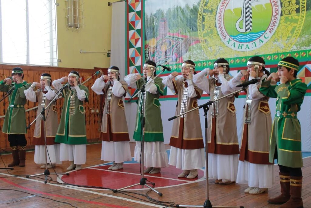 Мальжагарский наслег хангаласского улуса. Флаг покровск хангаласский улус. Герб булунского улуса. Ой муран хангаласский улус. Тумул хангаласский улус.
