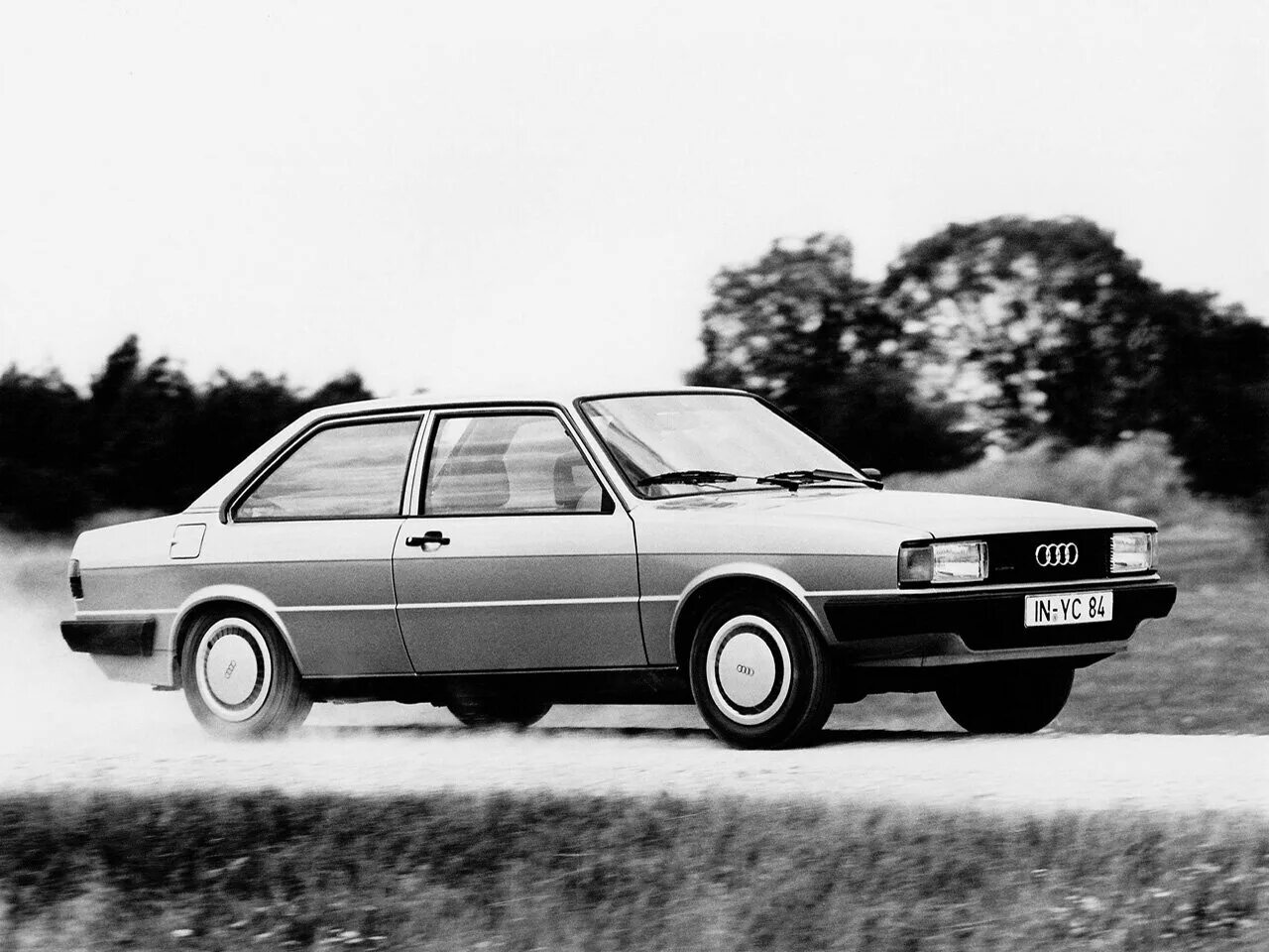 Audi 80 quattro coupe. Ауди 80 б2. Ауди 80 2 поколения. Audi coupe quattro b3. Ауди 80 б2 бензин.