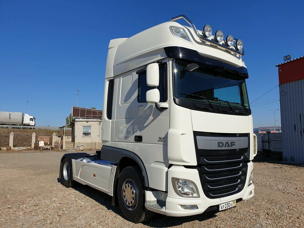 DAF XF 106 460. DAF XF 106 белый. DAF XF 106 тягач. DAF XF 106 460 белый.