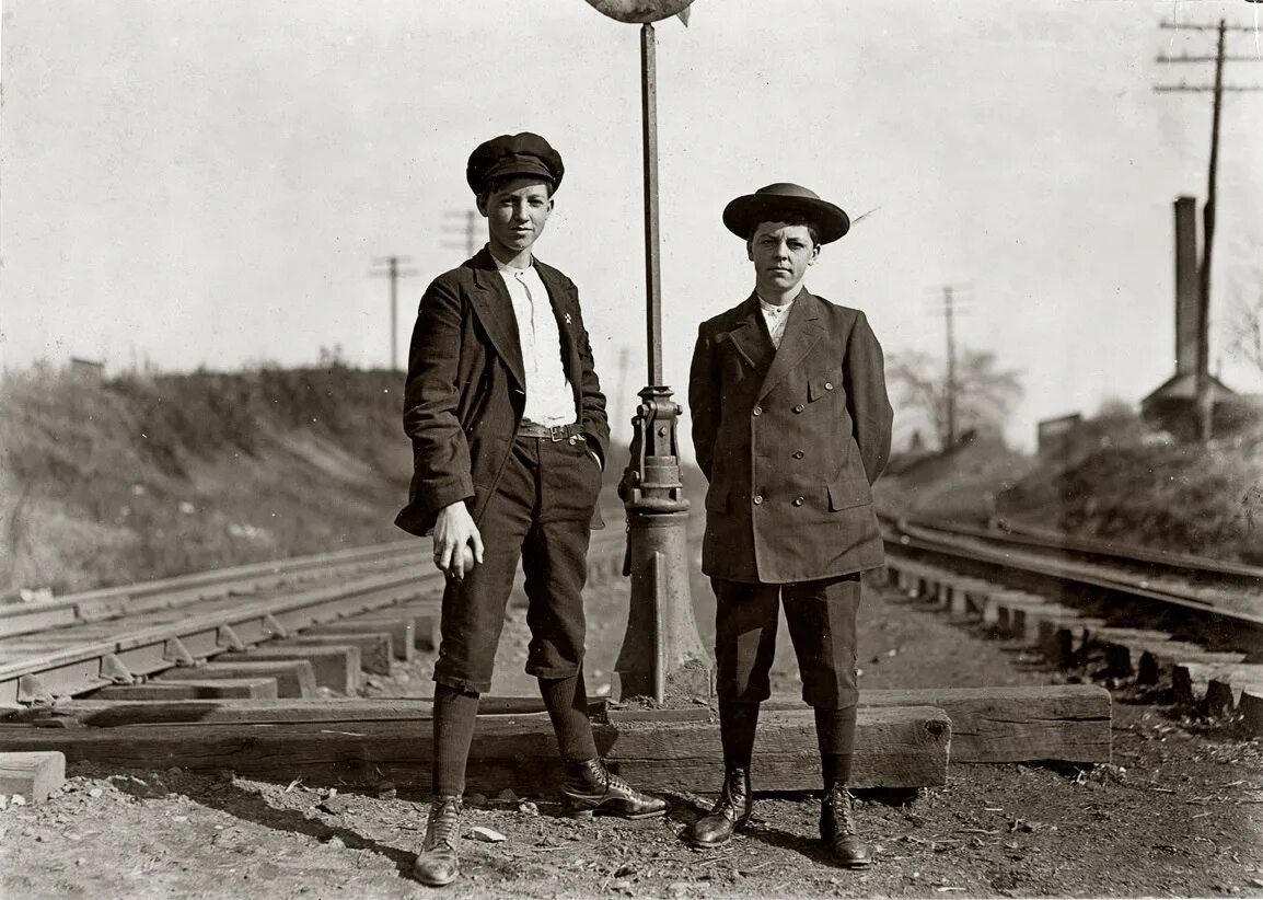 Русские крестьяне 19 20 века. Платон тюрин портреты. Фрак 19 века в англии. Учитель гимназии 19 века. Русские крестьяне 19 века.