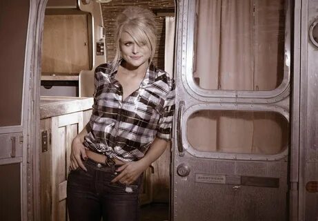 Miranda Lambert Albums, Miranda Lambert Photos, Country Girls, Country Musi...