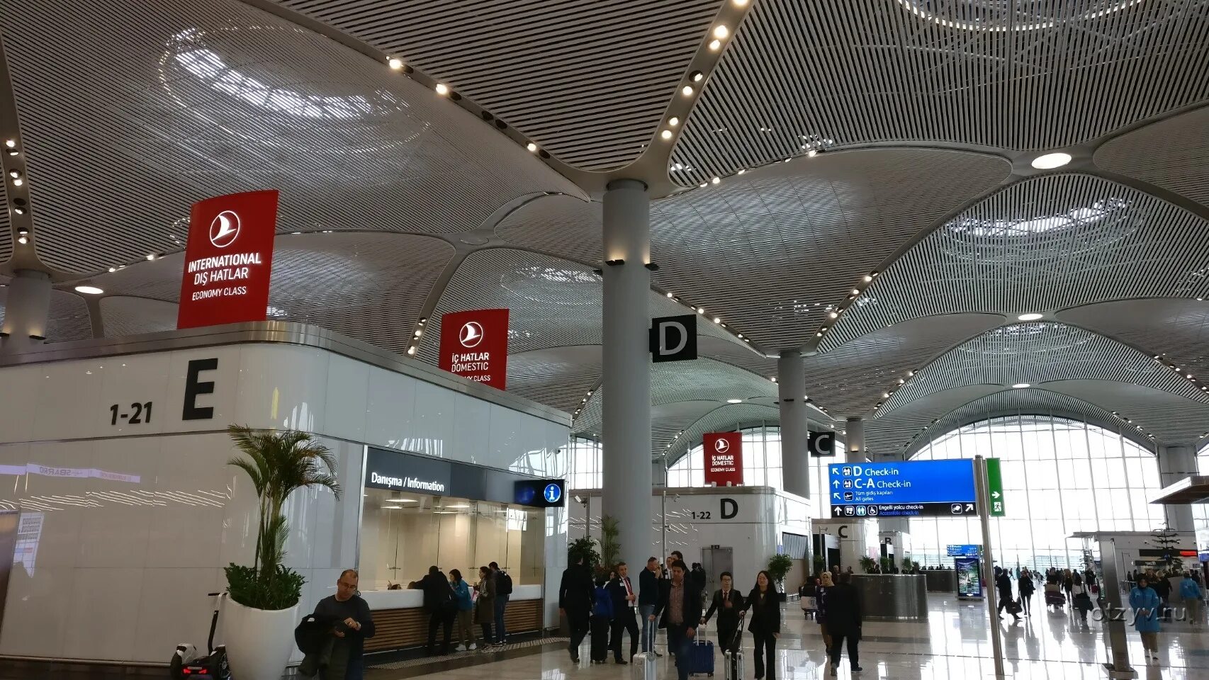 Султанахмет новый аэропорт. Новый аэропорт Стамбула Istanbul Airport. Новый аэропорт Стамбула терминал 1. Новый аэропорт Стамбула план. Новый аэропорт Стамбула 9 выход.