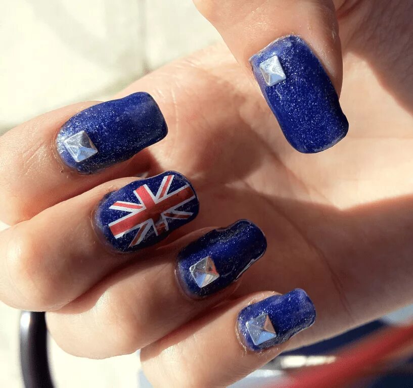 Whats Up Nails - American Flag Stencils American flag nails, Flag nails, Nail vi