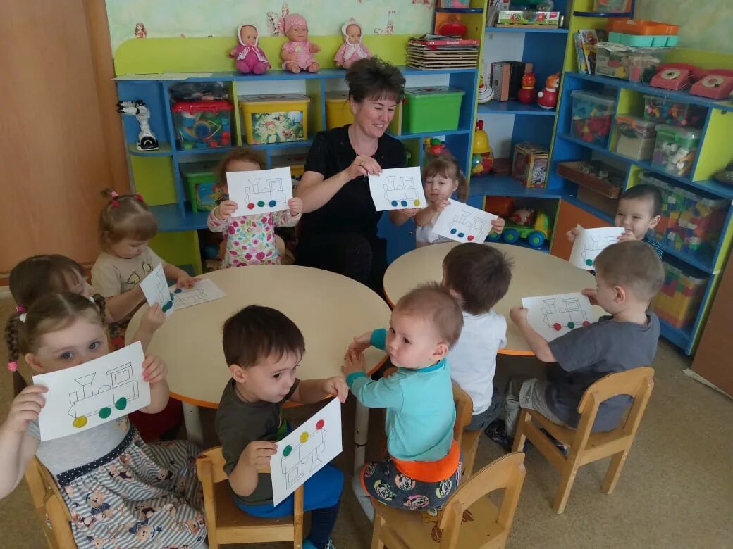 Один учит группу. Выступление на мо доу. Выступление на мо доу. Творческая группа в доу. Инновационная деятельность в доу.