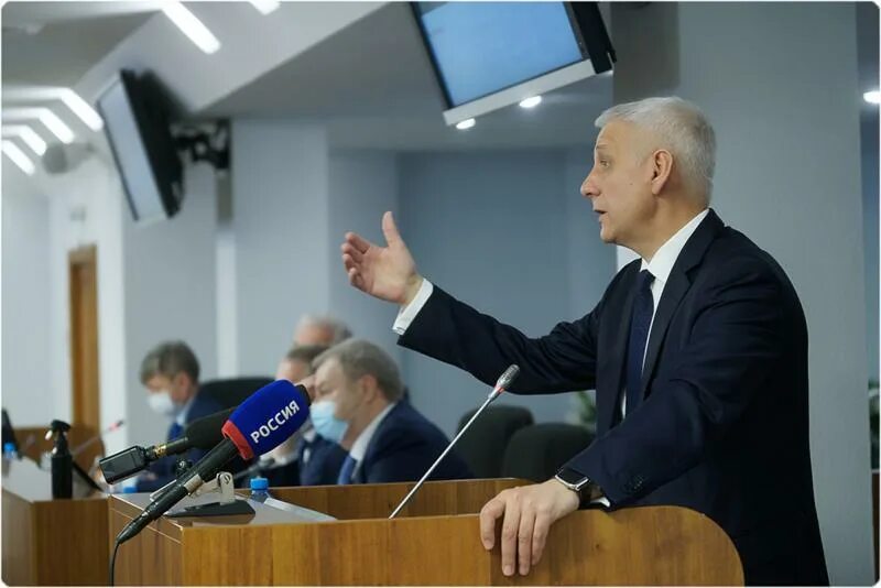 Депутат отчитался. Депутаты магнитогорска. депутаты германии. депутаты магнитогорска фото. корда депутат магнитогорск.