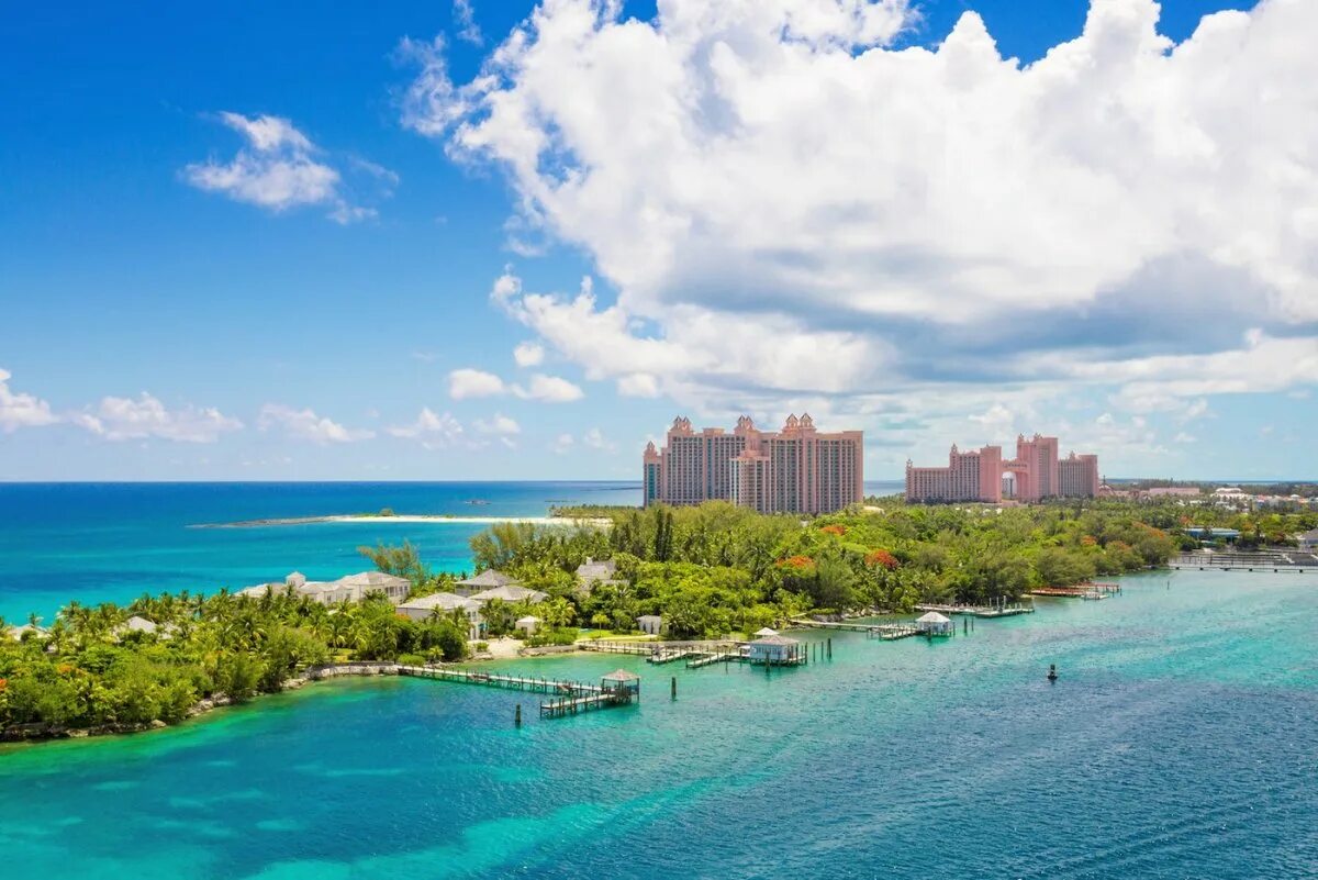 Bahamas islands. Багамы Нассау. Багамские острова Атлантис. Атлантис Нассау Багамские острова. Atlantis Paradise Island Багамские острова.