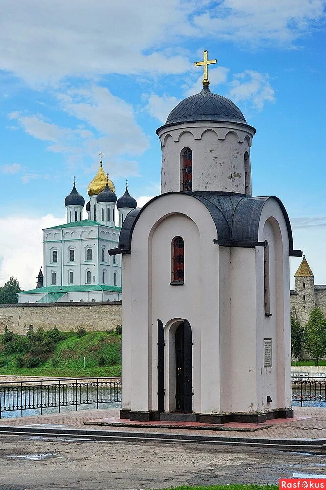 Храм княгини ольги псков. Ольгина часовня в пскове. Часовня в деревне портянниково псков. Достопримечательности пскова княгиня ольга. Часовня ольги.