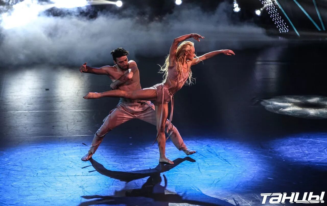 шоу танцы алиса доценко. алиса какие танцы. алиса шоу танцы. алиса тнт 4. алиса какие танцы.