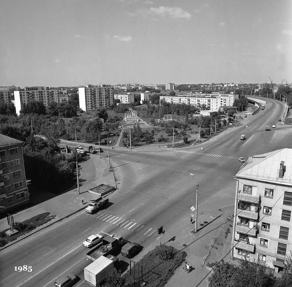 Кинотеатр "Октябрь" - Retro photos