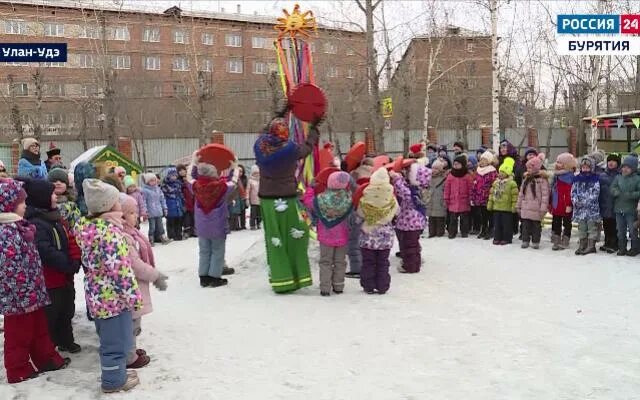 Масленица улан удэ. Соревнования на Масленицу в детском саду. Одежда на Масленицу для детей в садик. Масленичная Карусель.