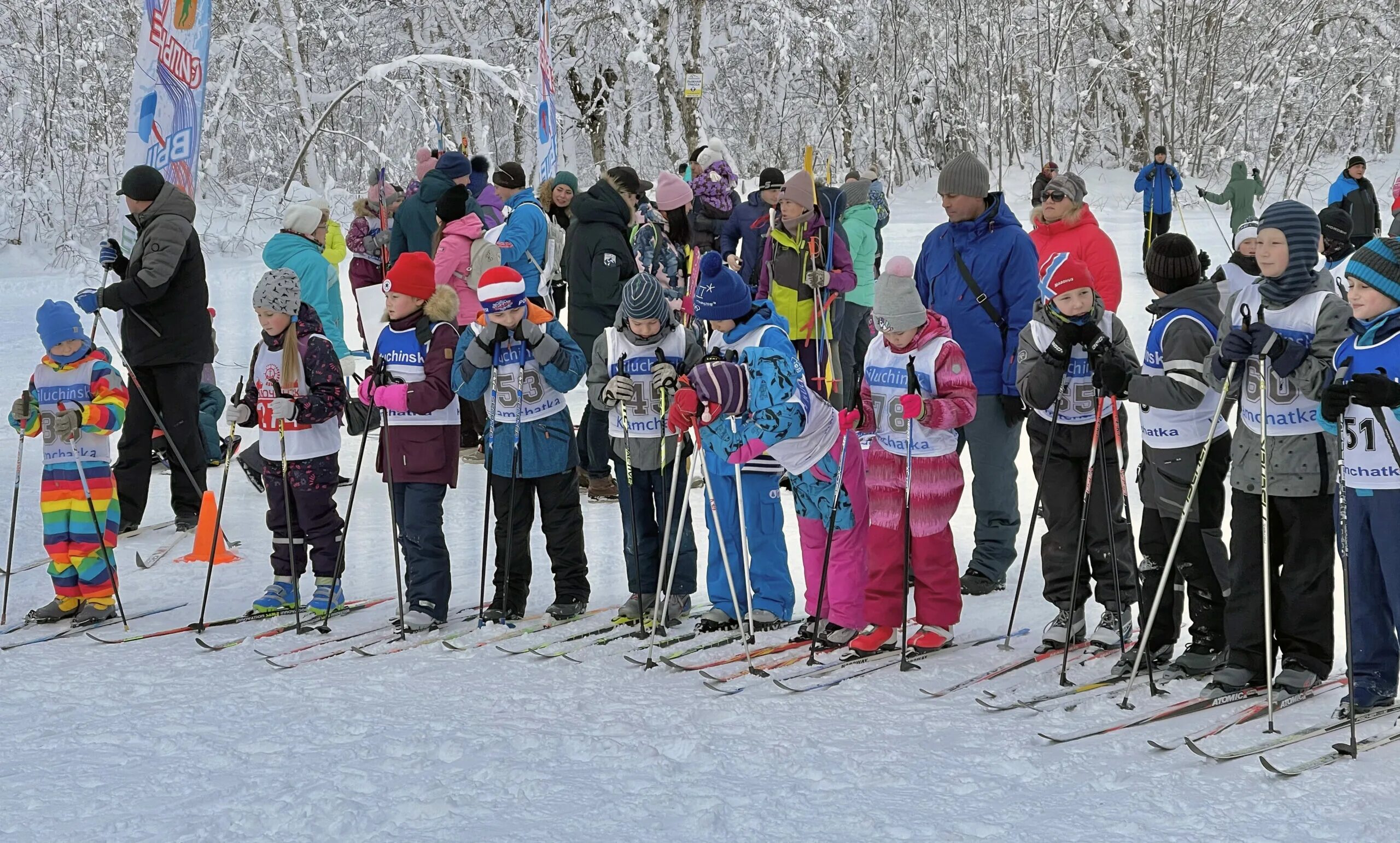 Спортивные школы лыжи. Лыжи в школе. Спортивная школа по лыжам. Лыжные соревнования в Нытве. Лыжи Нытва.