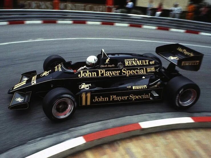 Lotus f1 1983. Рено Лотус. John Player Special Lotus. Лотус формула 1.