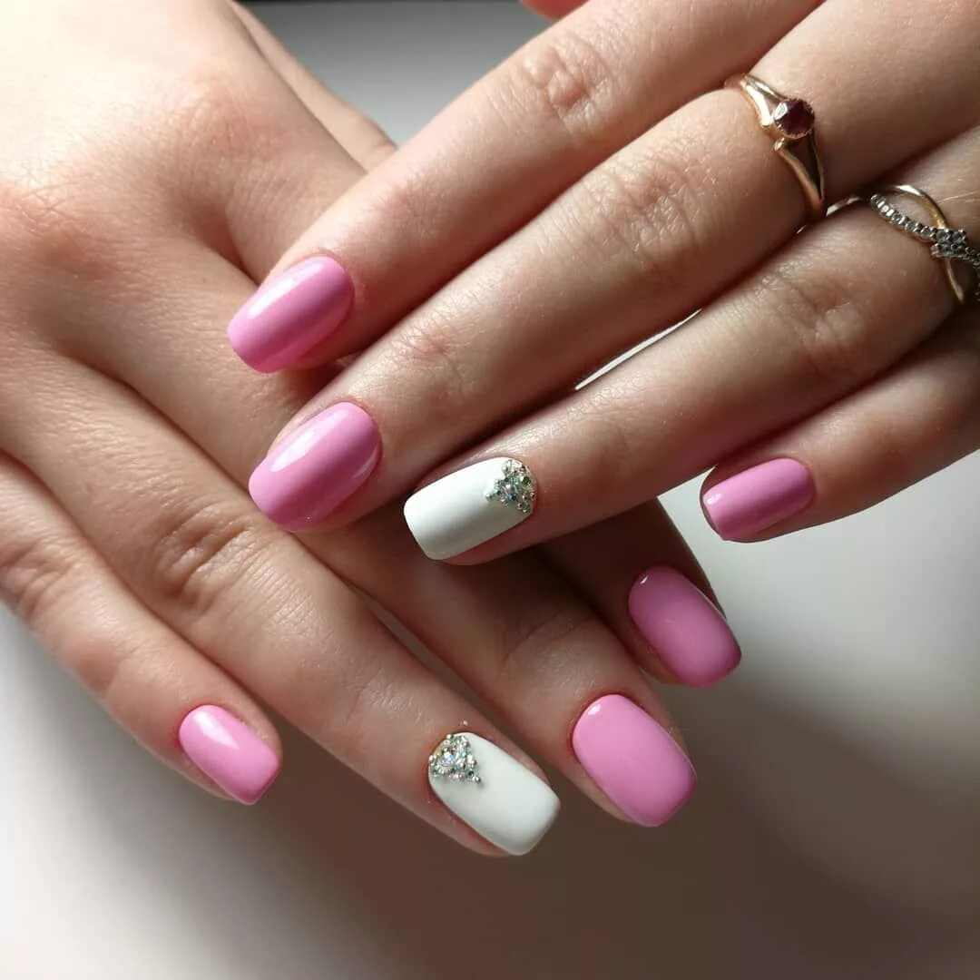 маникюр розовый с белым. ногти розовые с белым. розовый маникюр. ногти розовые с белым. нежный маникюр.