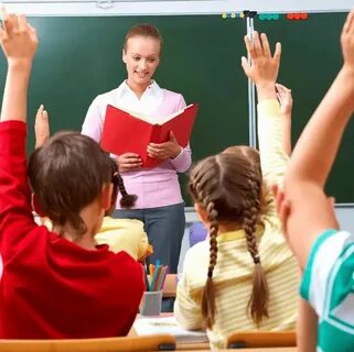 В класс вошли ученики и учитель