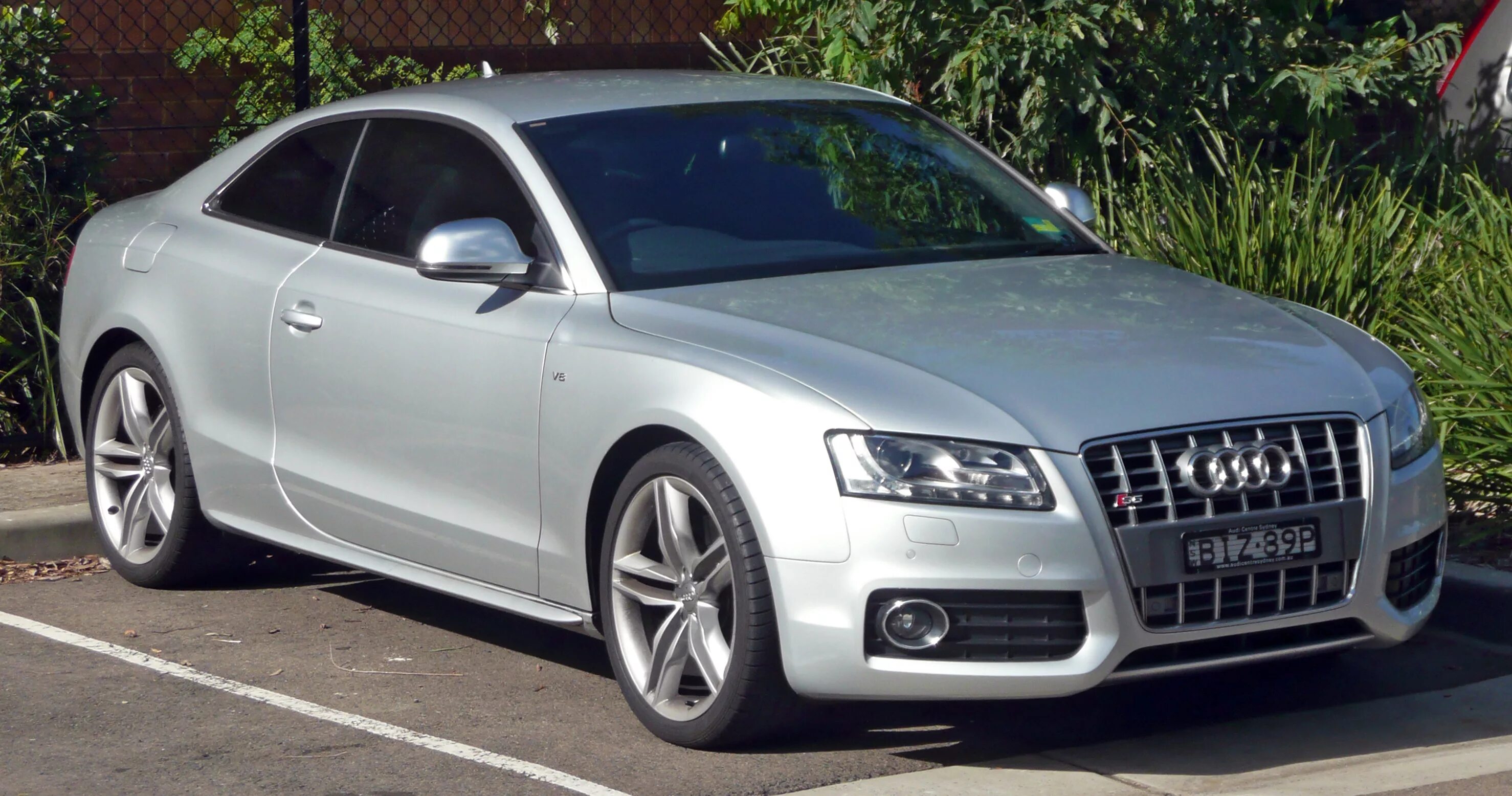 Ауди купе 2010. Audi a8 купе. Ауди rs5. Audi a5 2. Audi 2010.
