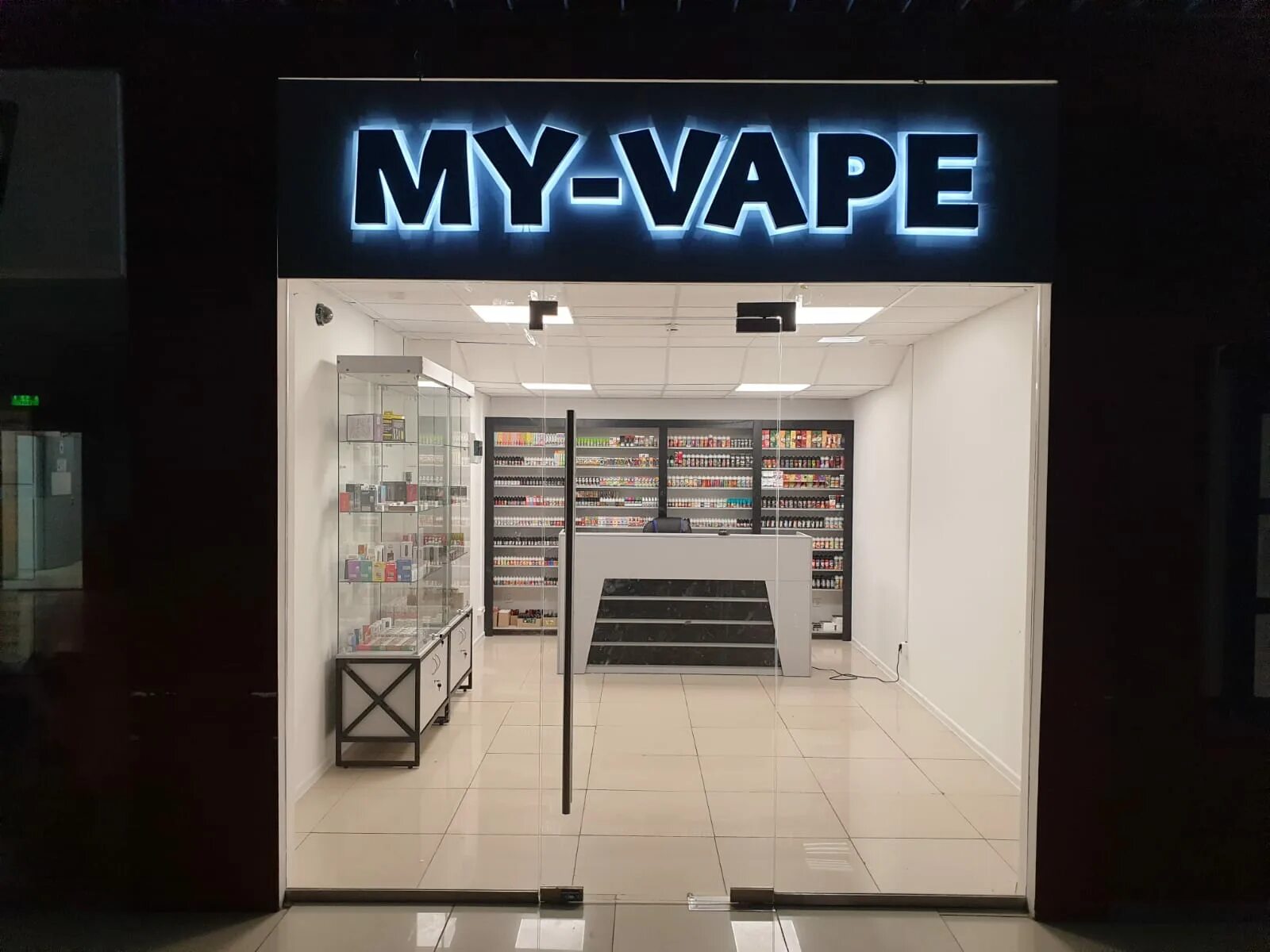 Вейп дисконт. Вейп шоп. Вейп шоп облака Жуковский. Vape карт.