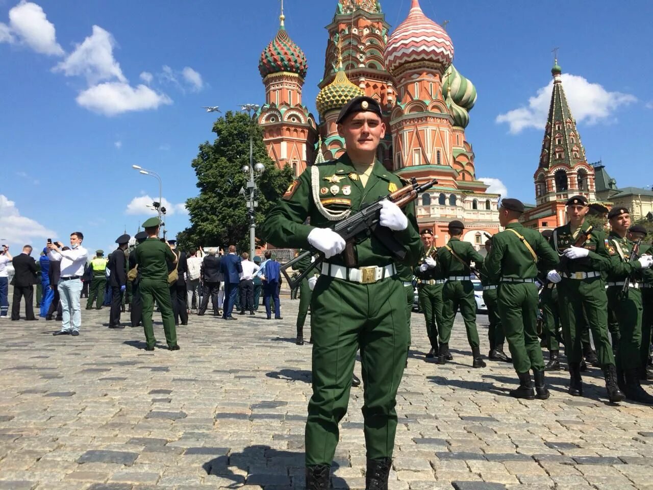 Парад Победы 2018 в Москве Кантемировская дивизия. Кантемировская дивизия на параде 2022. Кантемировская дивизия парад. Парад Победы 2023 в Москве.