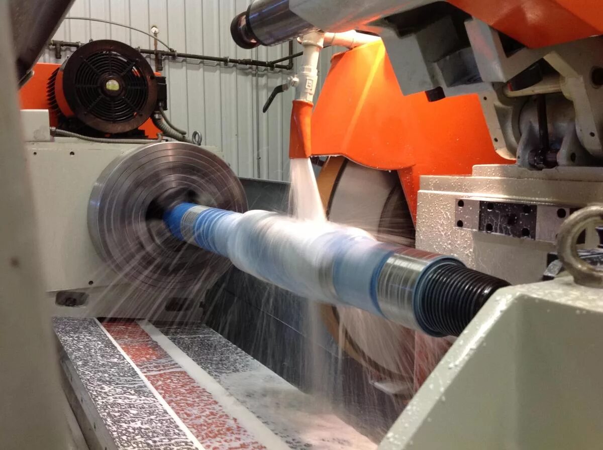 Cinnamon coffee dunkin. Дерн газон. Roll ground. Процесс шлифования. Желтая лента caution.